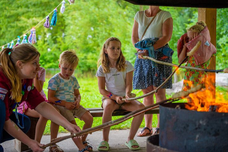 In beeld: Kinderboerderij Cantecleer in Kampen blaast 40 kaarsjes uit tijdens zomerfeest