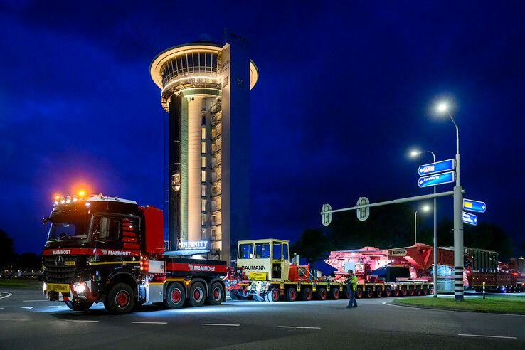 In beeld: Zware transformator succesvol afgeleverd bij hoogspanningsstation in Zwolle