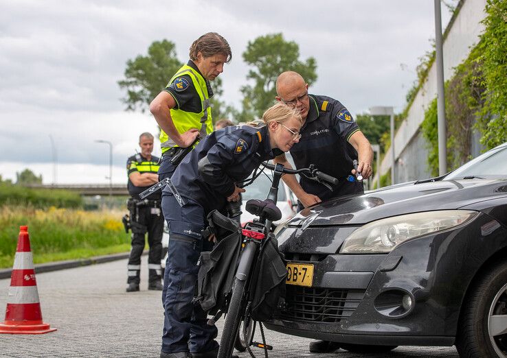 Fietsster gewond bij aanrijding op campus Windesheim Zwolle