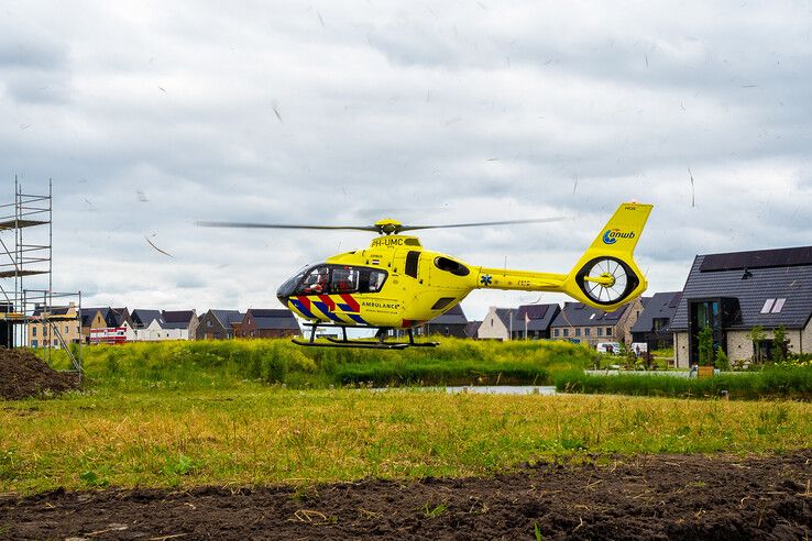 Hulpdiensten bij de Kotter in Reeve.