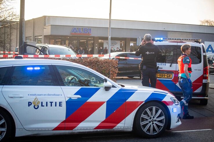 Omstanders zagen midden op de dag de gruwelen van dichtbij gebeuren.