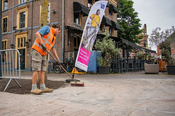 Zwolle opent vernieuwde fietsenstalling Rodetorenplein, werk nog in volle gang