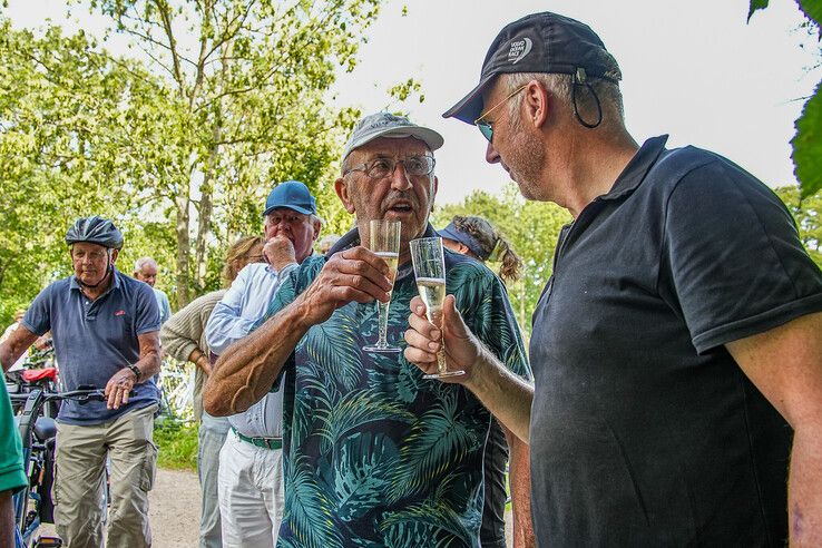 In beeld: Haersterveer in Zwolle blaast 50 kaarsjes uit en vaart voor 1 cent