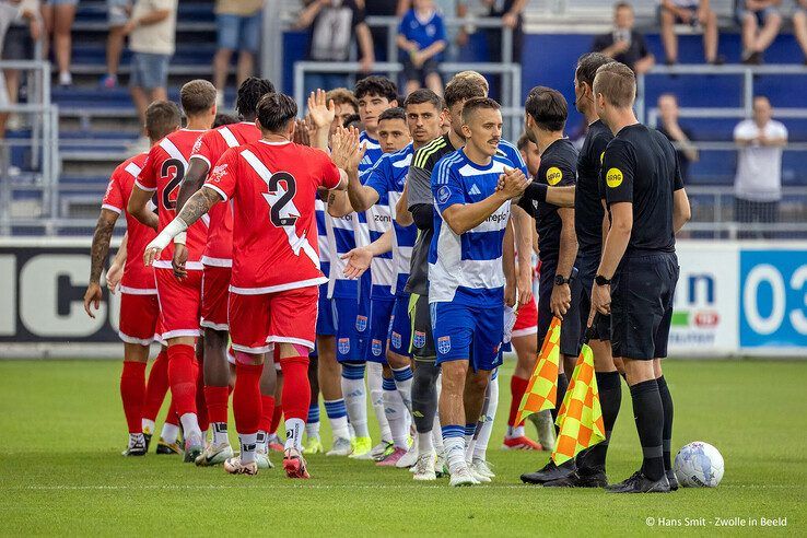 In beeld: PEC Zwolle onderuit in oefenduel tegen Rayo Vallecano