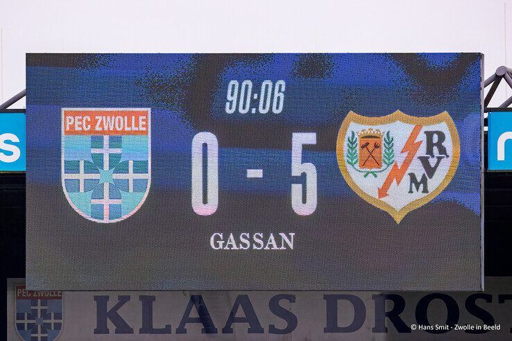 In beeld: PEC Zwolle onderuit in oefenduel tegen Rayo Vallecano