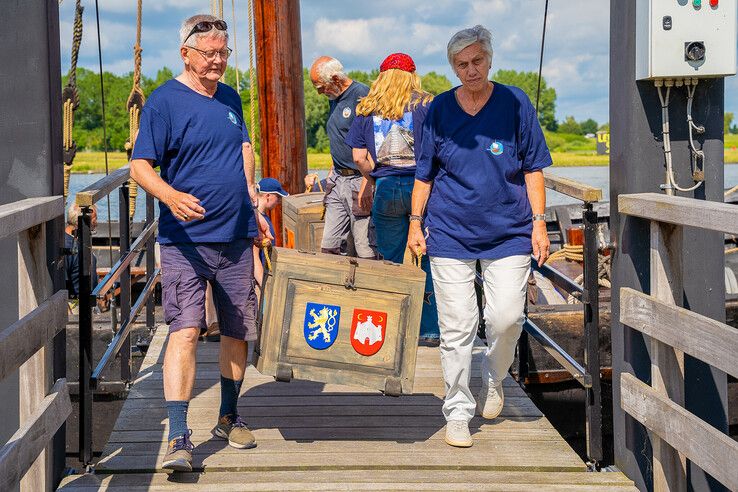 In beeld: Kamper Kogge terug in thuishaven na reis naar Hanzedagen Visby