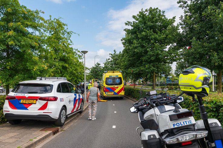 Twee gewonden bij frontale botsing op fietspad in Zwolle