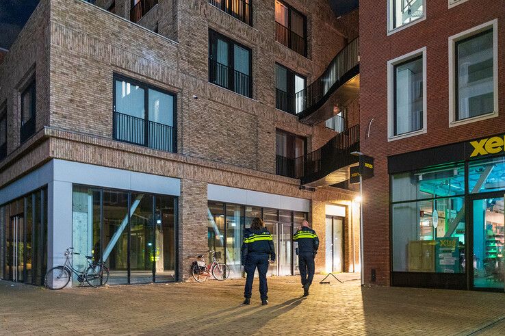 Opnieuw woning in Zwolle vol rook door vergeten pan op vuur