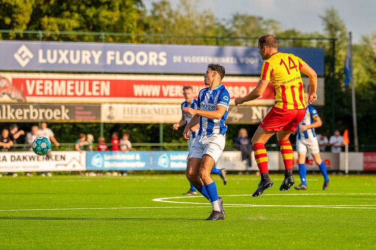 In beeld: KHC wint stadsderby van Go Ahead in bekerpoule