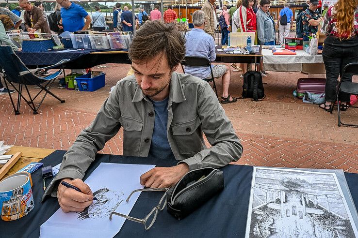 Kampen neemt afscheid van Suske en Wiske-tekenaar Paul Geerts (88): ‘Kampen is ook van jou!’