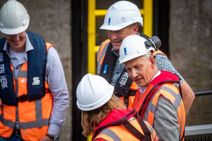 In beeld: Spooldersluis in Zwolle weer open na maandenlange renovatie