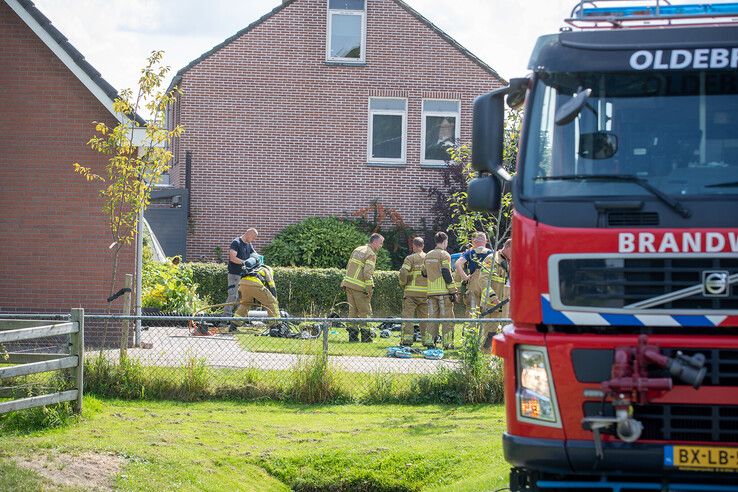 Steekvlam veroorzaakt brand in kruipruimte woning Kamperveen (video)