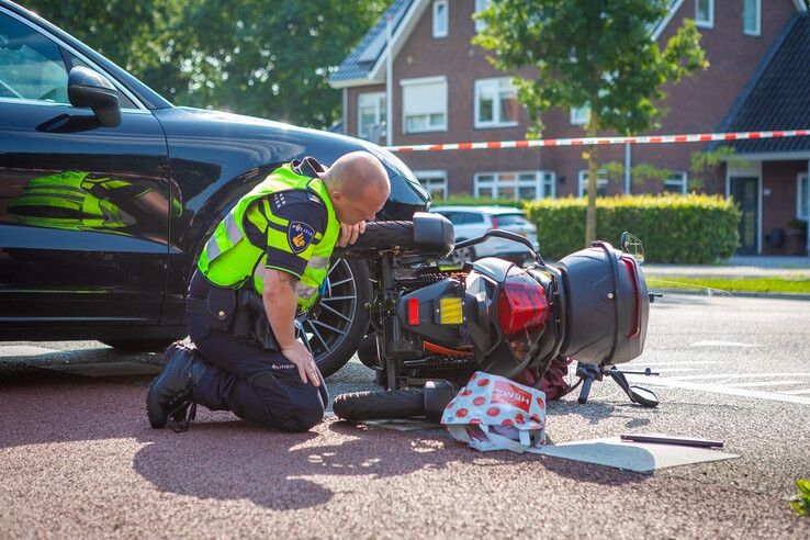 Scooterrijder zwaargewond na ongeval op beruchte ongevalskruising in Zwolle