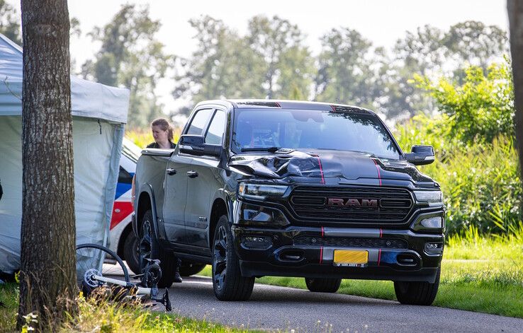 Politieonderzoek na dodelijk ongeval met wielrenster in Rouveen.