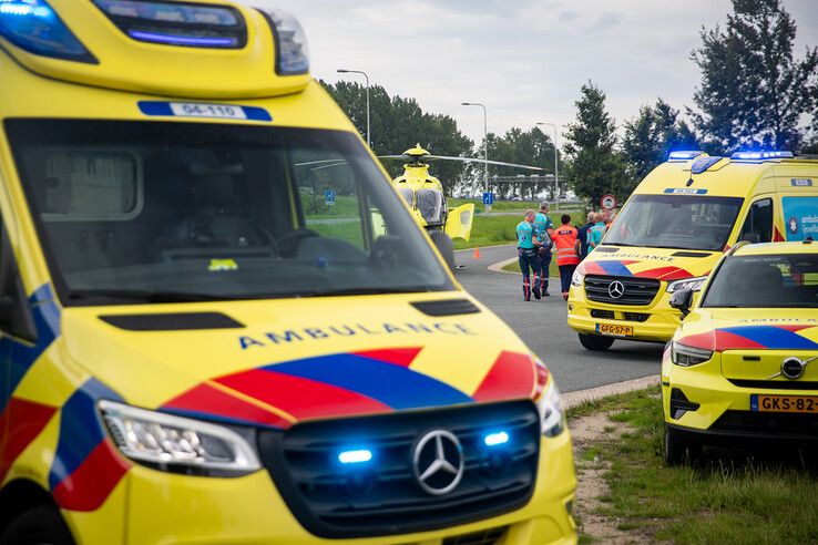 Ernstig ongeval in Genemuiden: kind met traumaheli naar Groningen