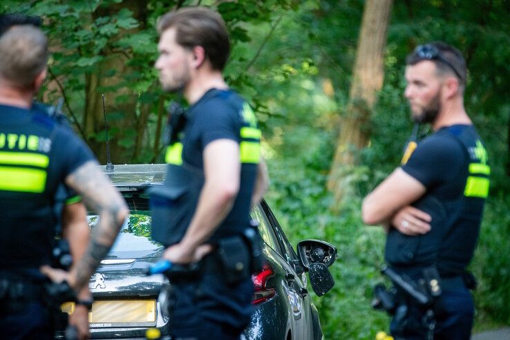Fietser ernstig gewond bij aanrijding in Laag Zuthem, traumaheli afgezegd
