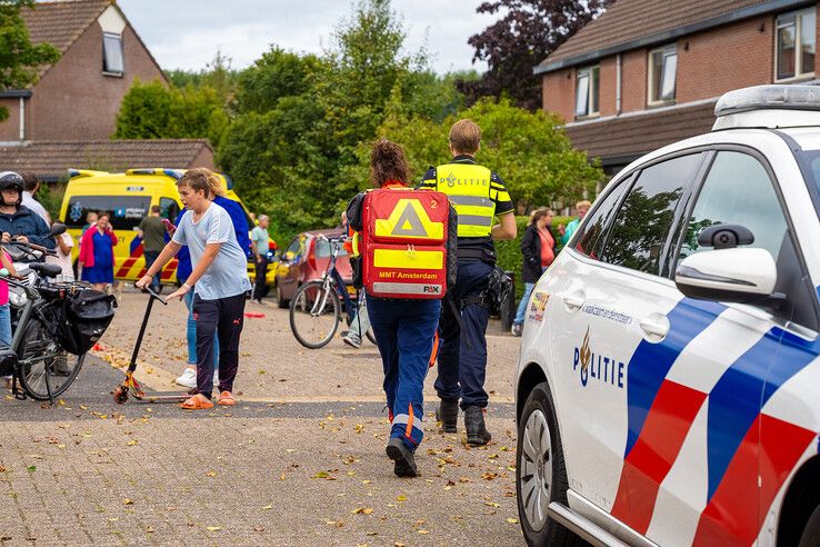 In beeld: Traumahelikopter landt in Kampen voor medische noodsituatie