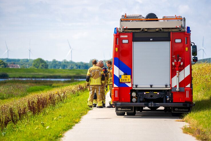 Plezierjacht loopt vast op Reevediep bij Reeve