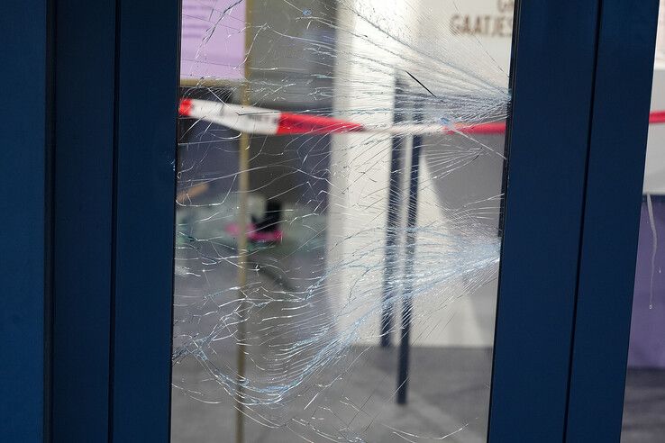 Politie onderzoekt inbraak bij juwelier in Zwolle