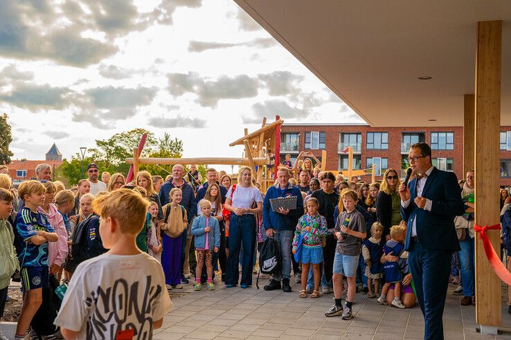 In beeld: Na lange aanloop Kindcentrum Hanzewijk van start in Kampen