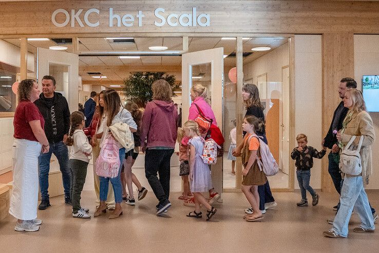 In beeld: Na lange aanloop Kindcentrum Hanzewijk van start in Kampen