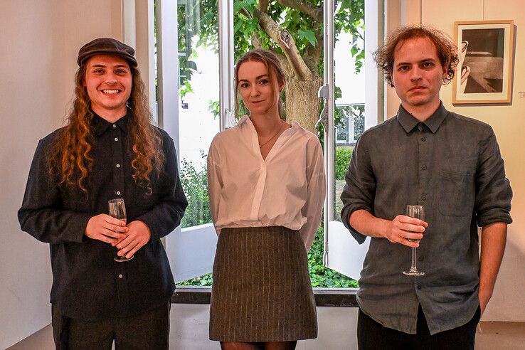 Van links af Jonathan Ivgi, Elyne Dunning en Ielyj Ivgi.