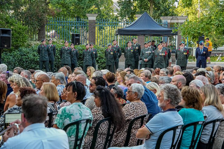 In beeld: Zwolle herdenkt gevallenen Oost-Azië bij Indië- en Nieuw-Guinea-monument