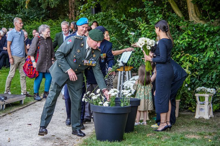 In beeld: Zwolle herdenkt gevallenen Oost-Azië bij Indië- en Nieuw-Guinea-monument