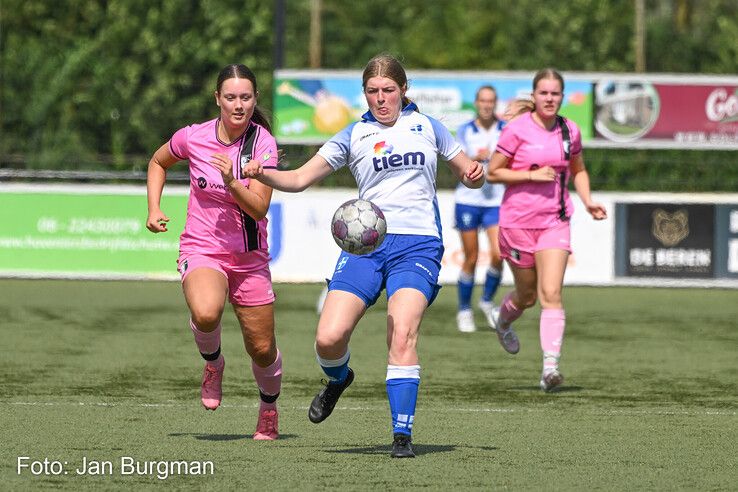 In beeld: ZAC Vrouwen geeft Berkum het nakijken in eerste bekerwedstrijd