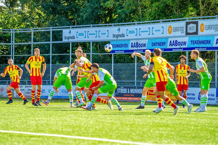 In beeld: Go Ahead Kampen geeft zege tegen Dronten uit handen