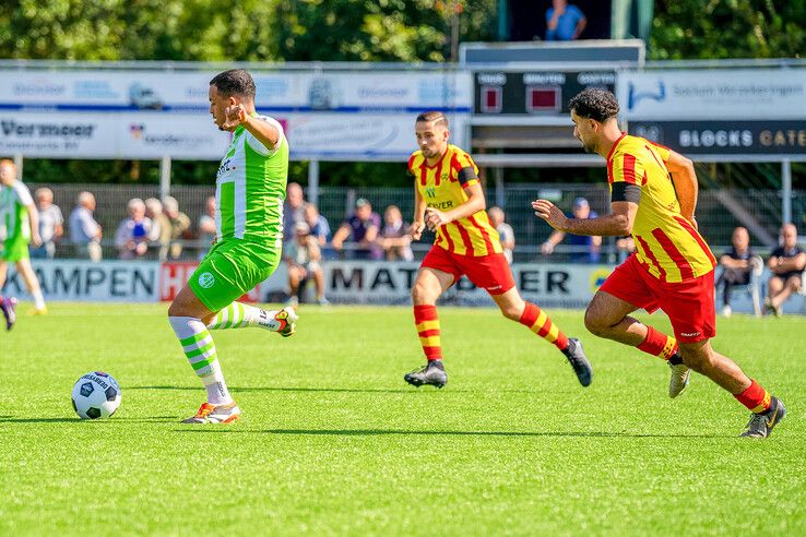 In beeld: Go Ahead Kampen geeft zege tegen Dronten uit handen