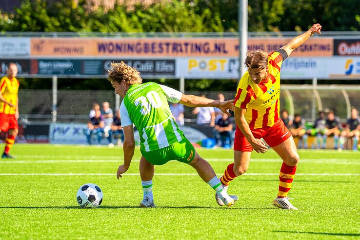 In beeld: Go Ahead Kampen geeft zege tegen Dronten uit handen