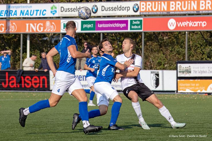 In beeld: Berkum na moeizame eerste helft toch ruim langs Veensche Boys
