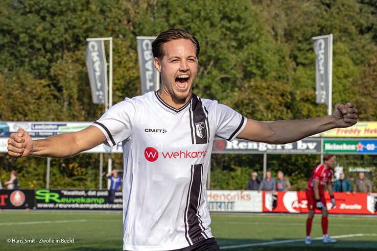 In beeld: Berkum na moeizame eerste helft toch ruim langs Veensche Boys