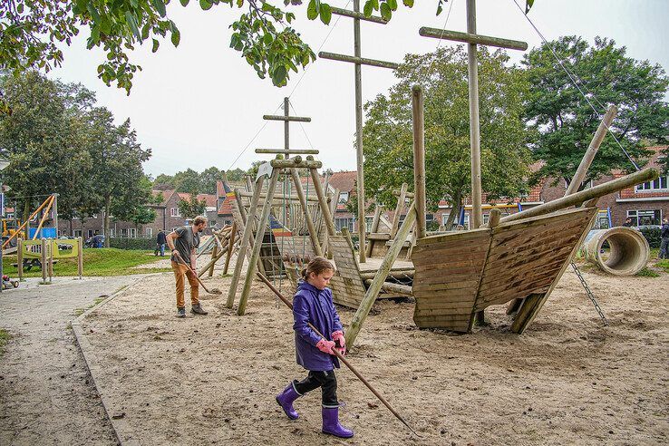 In beeld: Burendag brengt Zwollenaren bij elkaar