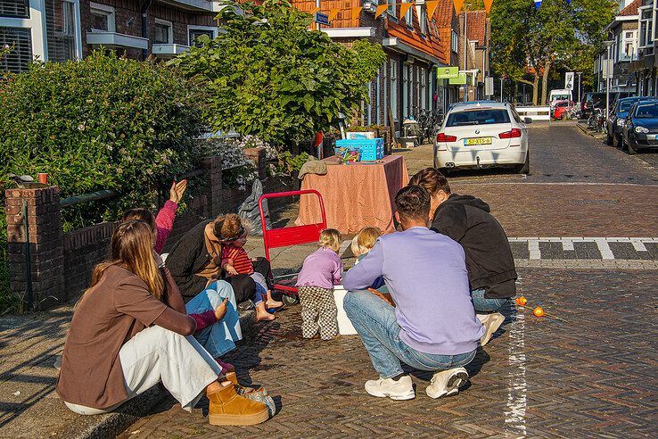 In beeld: Burendag brengt Zwollenaren bij elkaar