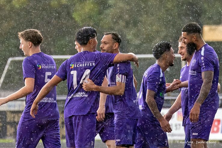 In beeld: Dieze West en Be Quick ’28 stoten door in beker en treffen elkaar zaterdag in competitie