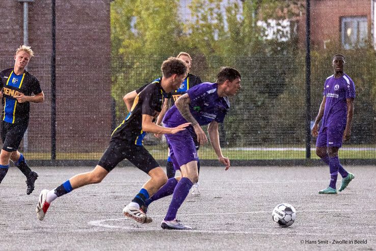 In beeld: Dieze West en Be Quick ’28 stoten door in beker en treffen elkaar zaterdag in competitie