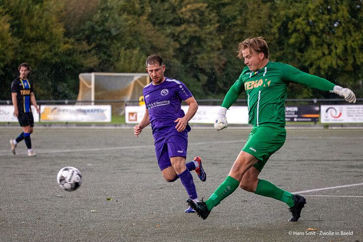 In beeld: Dieze West en Be Quick ’28 stoten door in beker en treffen elkaar zaterdag in competitie