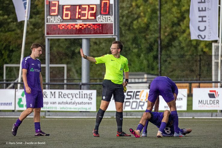 In beeld: Dieze West en Be Quick ’28 stoten door in beker en treffen elkaar zaterdag in competitie