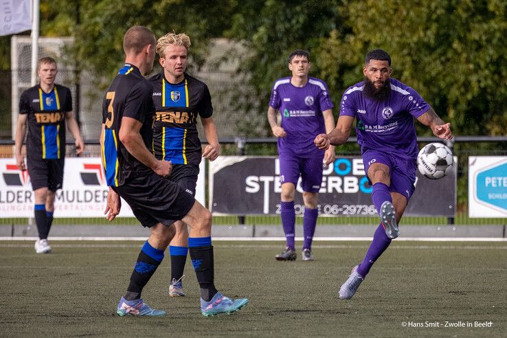 In beeld: Dieze West en Be Quick ’28 stoten door in beker en treffen elkaar zaterdag in competitie