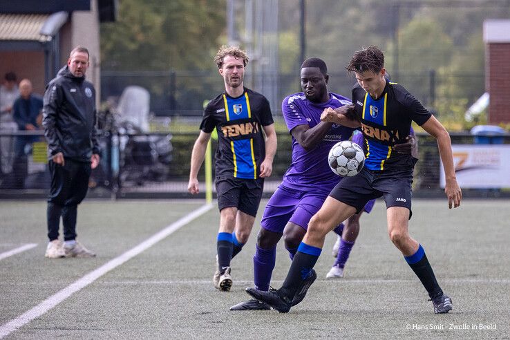 In beeld: Dieze West en Be Quick ’28 stoten door in beker en treffen elkaar zaterdag in competitie