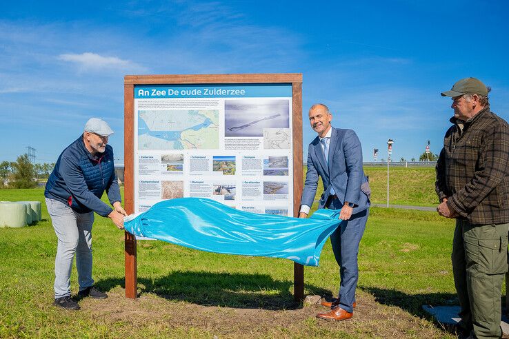 Verleden en heden van IJsseldelta op bord bij Ramspol onthuld