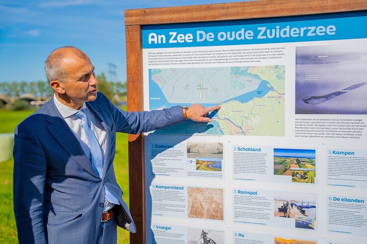 Verleden en heden van IJsseldelta op bord bij Ramspol onthuld