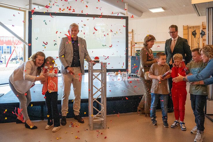 Officiële opening van Kindcentrum Hanzewijk in Kampen.