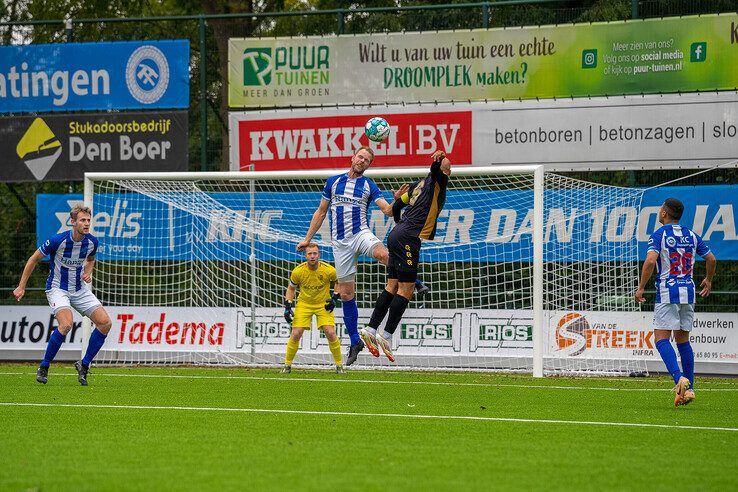 In beeld: KHC onderuit in eerste thuiswedstrijd, DOS hekkensluiter