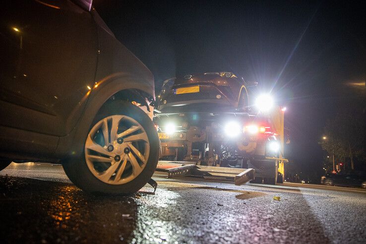 Flinke schade bij botsing op kruising Ceintuurbaan in Zwolle