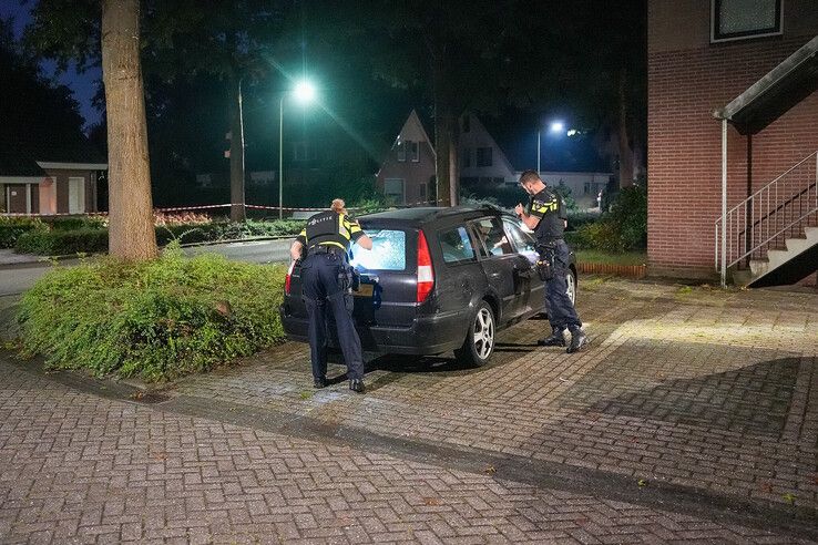 Meerdere schoten gelost vanuit voorbijrijdende auto in Heino