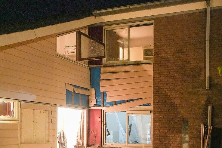 Twee woningen in Zwolle beschadigd door nachtelijke explosie, geen gewonden