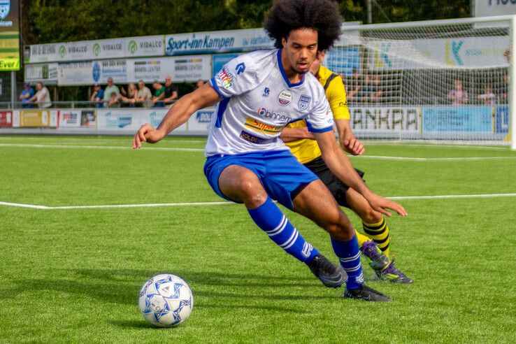 In beeld: DOS Kampen delft thuis het onderspit tegen Unicum in bekerduel